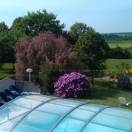 Domaine Et Gites Insolites Touts Vents Saunay Esterno foto