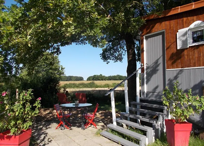 Domaine Et Gites Insolites Touts Vents